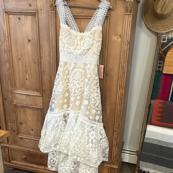 Bronx & Banco Lace Midi Dress